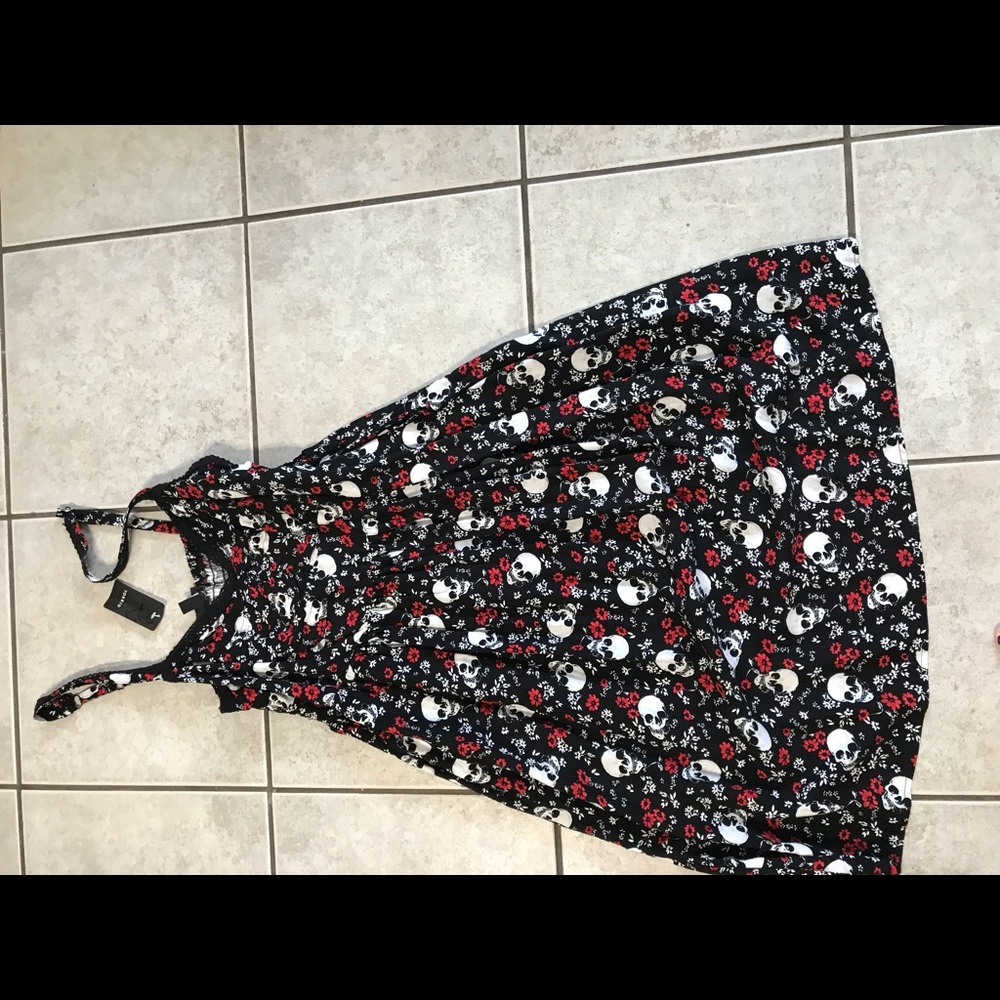 Torrid Skull skater dress w/Pockets Size 1